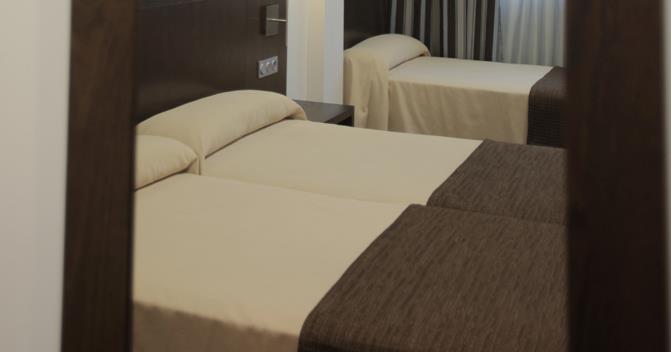 Complejo Leo 24H Hotel Monesterio Room photo